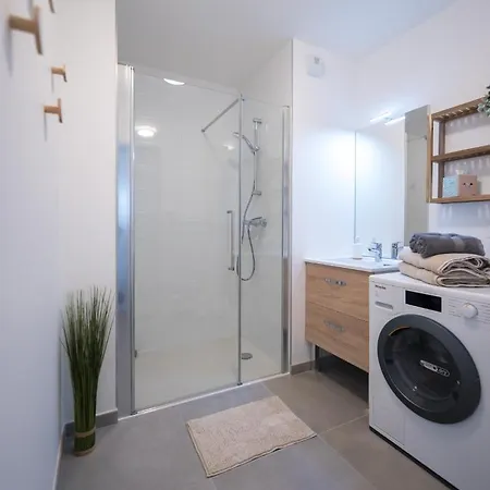 Cosy, Lumineux, Proche Du Centre-ville , Sombrero - Sils